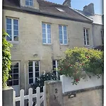 Maison Typique En Pierre De Caen - 4 Voyageurs Louvigny (Calvados)