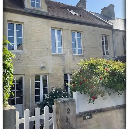 Maison Typique En Pierre De Caen - 4 Voyageurs Louvigny (Calvados)