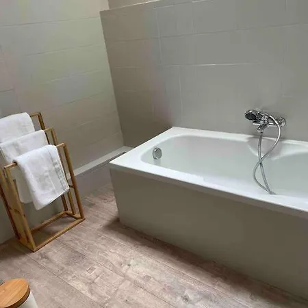 Maison Typique En Pierre De Caen - 4 Voyageurs