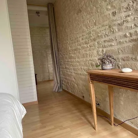 Maison Typique En Pierre De Caen - 4 Voyageurs Louvigny (Calvados)