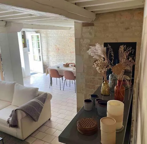 Hébergement de vacances Maison Typique En Pierre De Caen - 4 Voyageurs