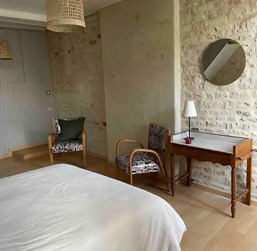 Maison Typique En Pierre De Caen - 4 Voyageurs Hébergement de vacances Louvigny (Calvados)