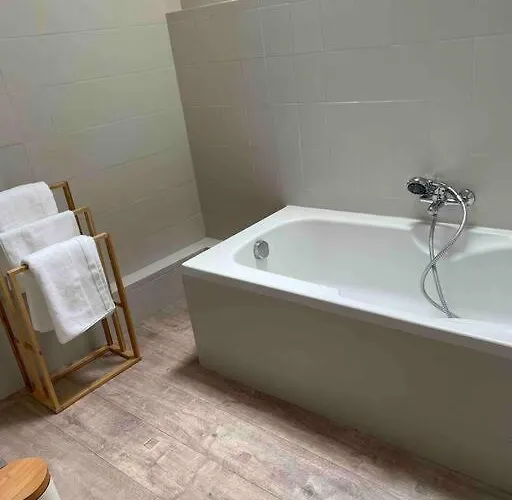 Maison Typique En Pierre De Caen - 4 Voyageurs