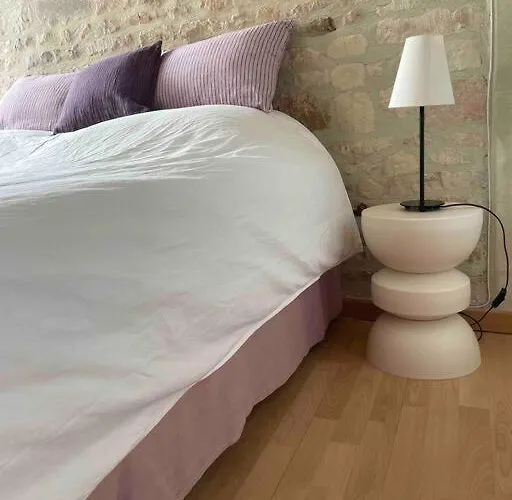 Hébergement de vacances Maison Typique En Pierre De Caen - 4 Voyageurs