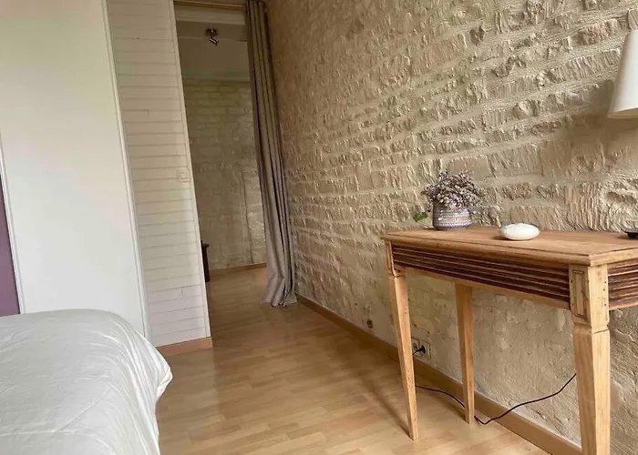 Maison Typique En Pierre De Caen - 4 Voyageurs Louvigny (Calvados)